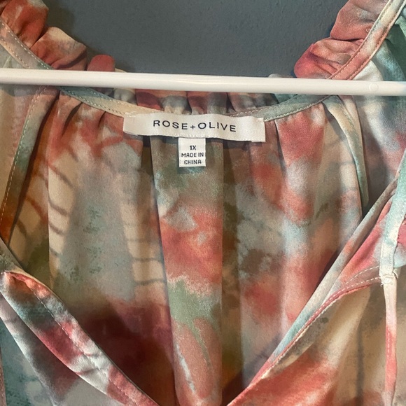 Rose & Olive Multicolor Ruffle Blouse - Picture 3 of 5